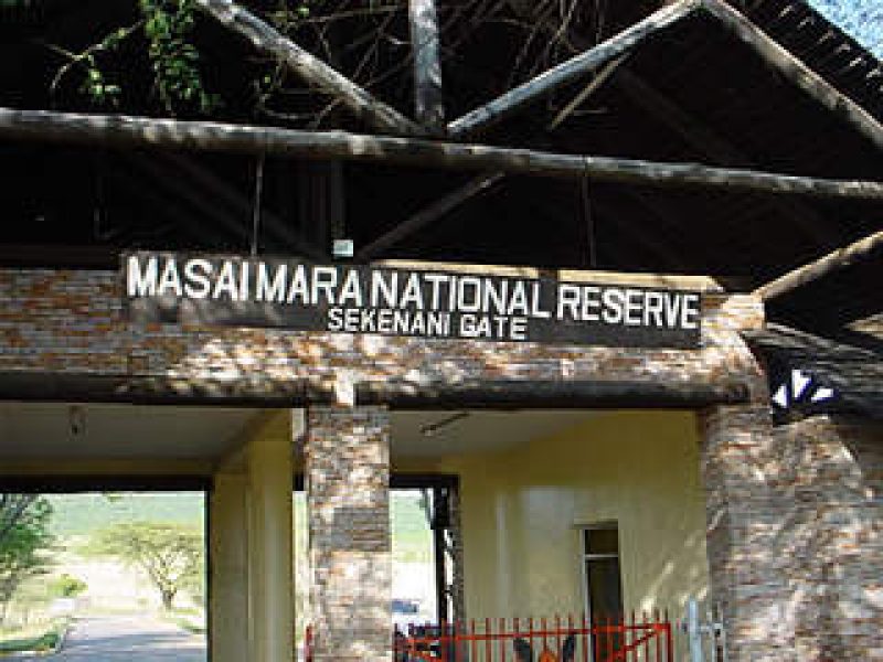 Masai Mara gate - Tour in Kenya